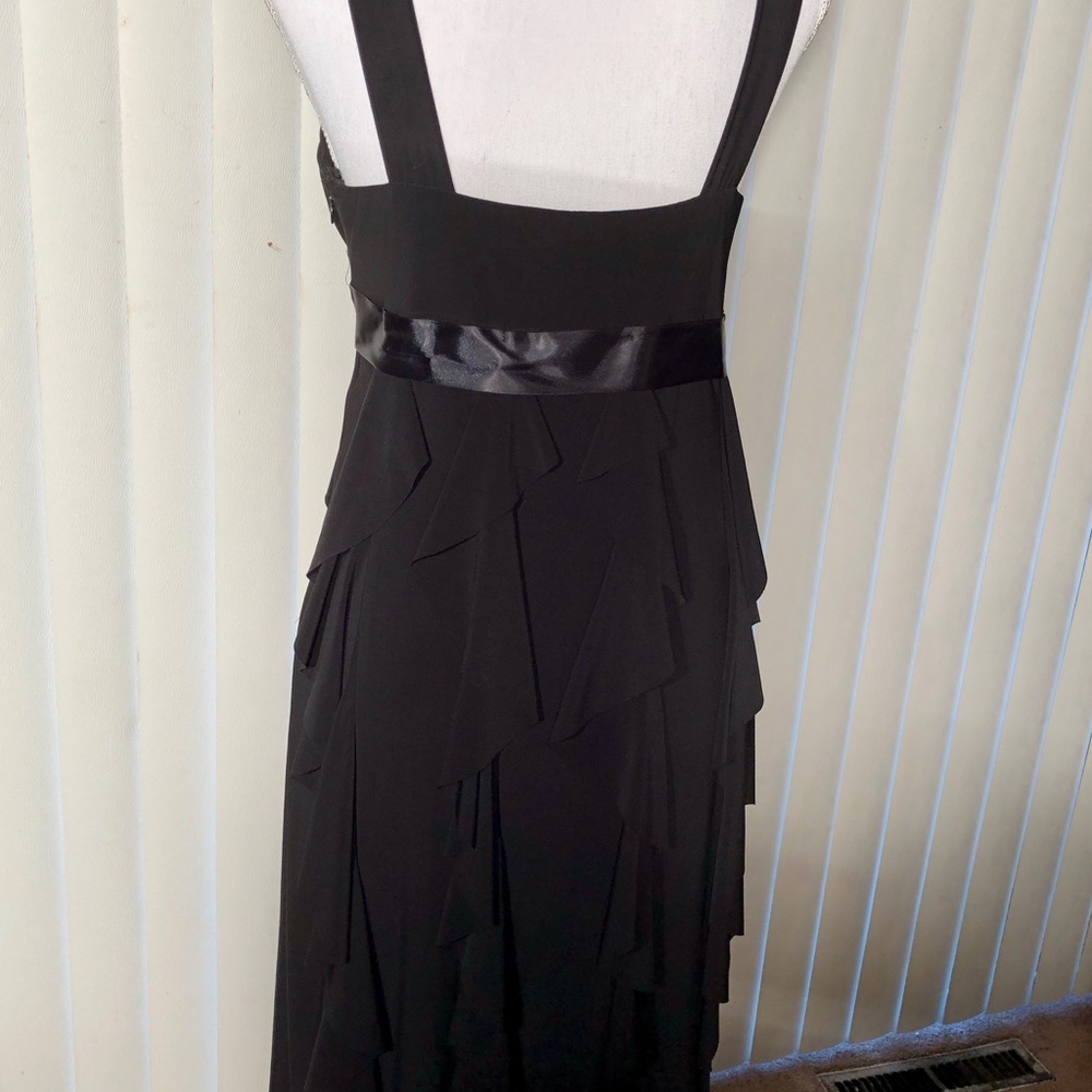 Gumbia > Gorgeous Strapless Ruffled Black Dress - Picture 3 of 7